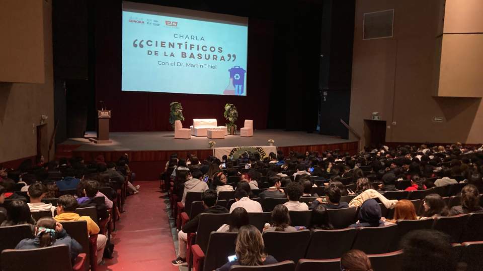 Impulsa Cobach Sonora limpieza de playas con “Científicos de la Basura”